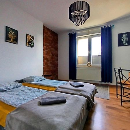 Apartament Z Ogrodem W Sercu Torunia Экстерьер фото